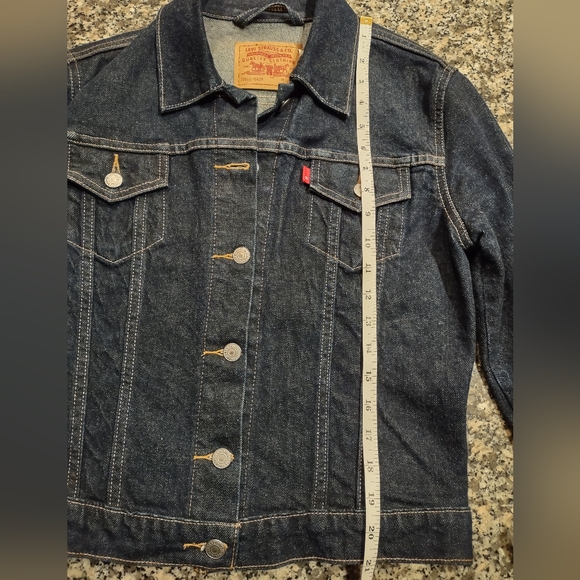 Levi's Jean Jacket Womens Medium Size Dark Blue - Picture 13 of 13